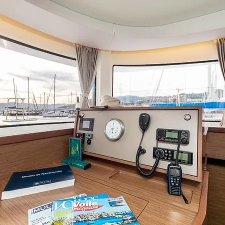 Catamaran Lagoon 42 Πλωτό κατάλυμα